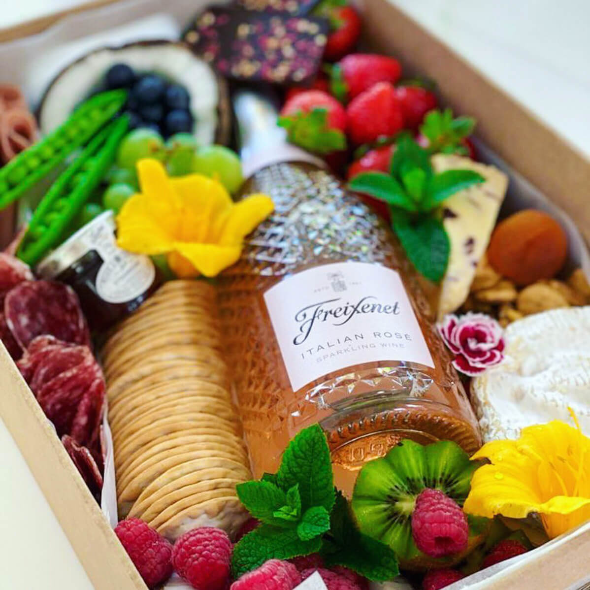 Grazing box